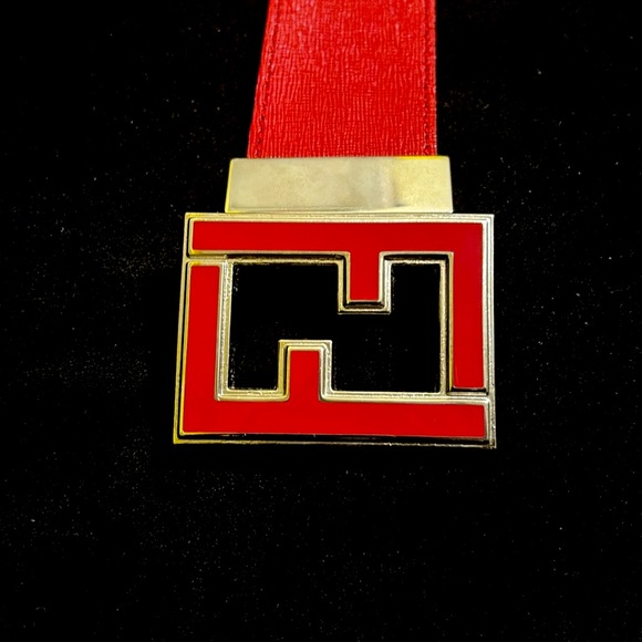 Fendi belt for sale. 32 waist.only selling because I gained weight - Picture 3 of 3